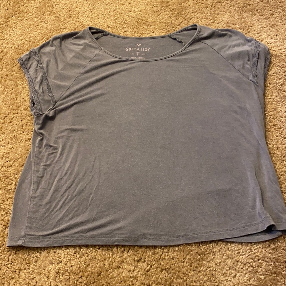 American Eagle Grey Soft & Sexy Shirt Size M